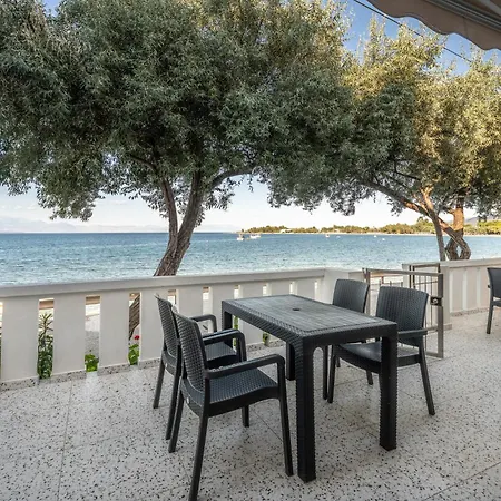 Nerea Eleon Residences Апартаменты *